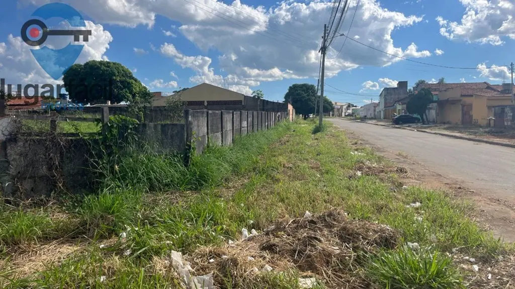 Area comercial para Venda no bairro Cardoso, Aparecida de Goiânia, são 3 lotes j...