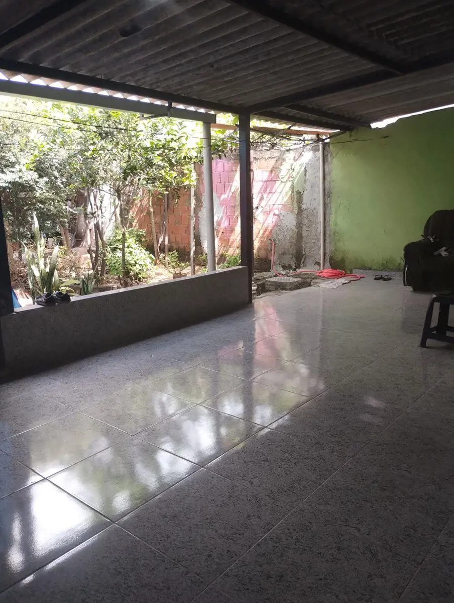 Vende se imóvel no Por do Sol QD 501?3 Quartos ?3 Banheiros, sendo um suite?Sala...