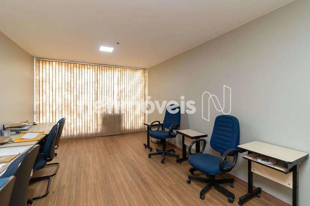 Sala comercial - Edifício Paulo MaurícioSBN Quadra 2 - Localização privilegiada,...