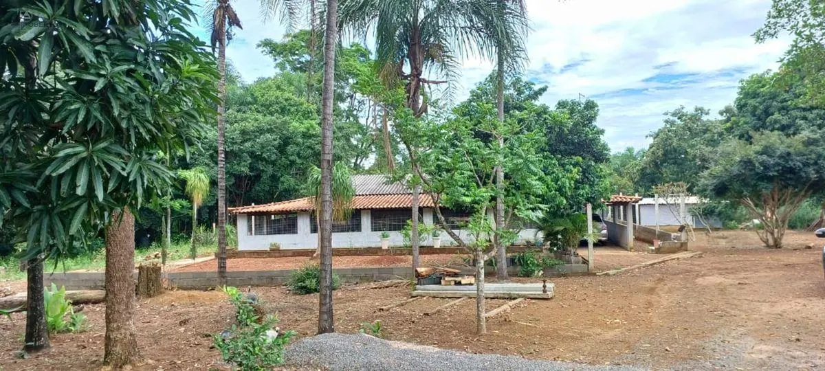 Vendo Chácara, Logo após o Povoado Rajadinha, na DF-130, a 200m do Asfalto.4 Hec...