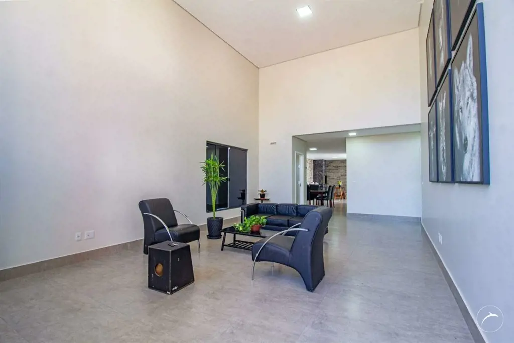 Imóvel novo em condomínio fechado composto por:3 Quartos, sendo 3 suítes2 Lavabo...