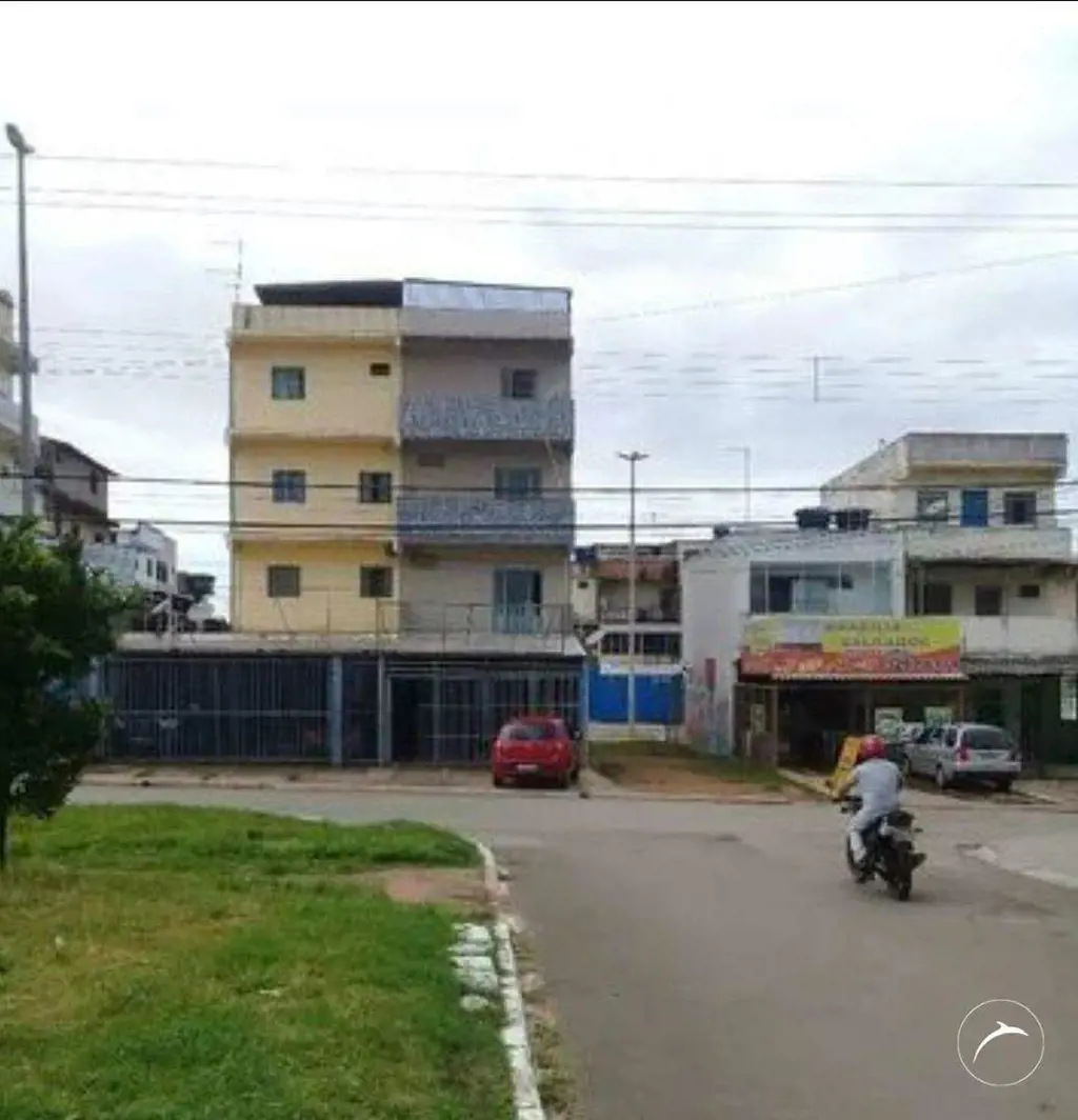 Excelente oportunidade de investimento em Ceilândia Sul! Este prédio oferece alt...
