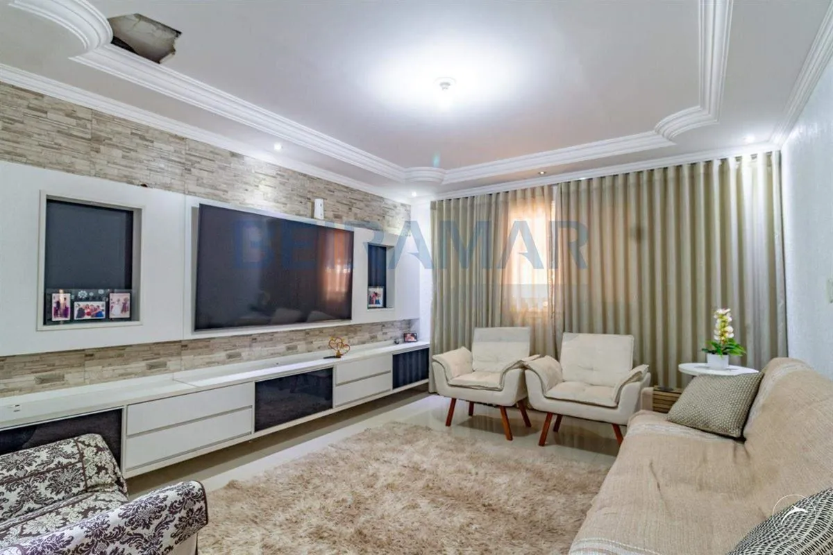 Casa Sobrado Impecável em Samambaia Sul - Conforto, Sofisticação e Funcionalidad...