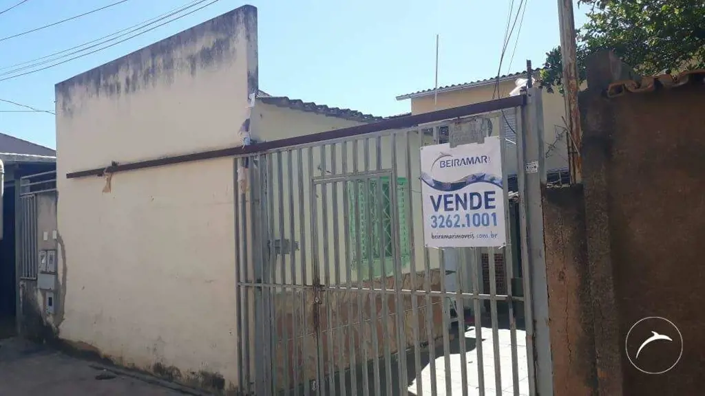 Sobrado Térreo: 2 Quartos- Sala- Banheiro social- Cozinha- Área de serviçoSuperi...