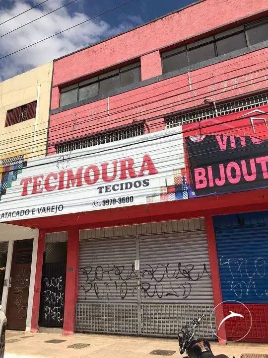 Prédio Comercial QNE 27 Salas e LojasTérreo - 02 Lojas1º andar - 4 Salas; 4 Banh...