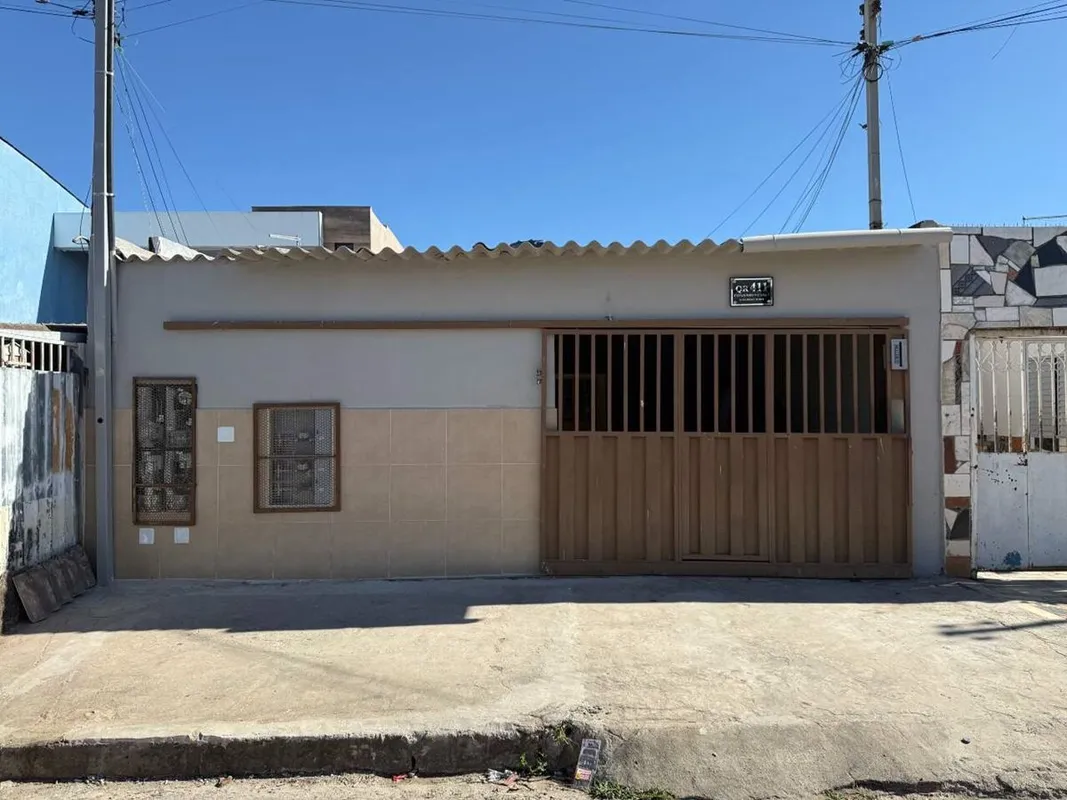 Casa 3 Quartos, 126m², 1 Vaga de Garagem Coberta à Venda na QR 411 - Samambaia C...