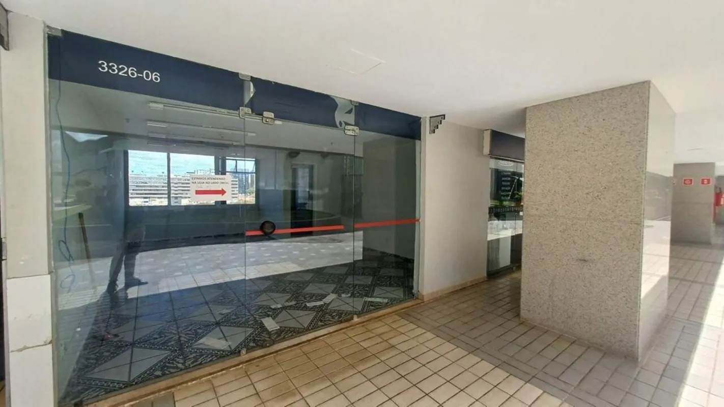 Descrição do imóvel:- 35 m² de área privativa- Espaço com excelente visibilidade...