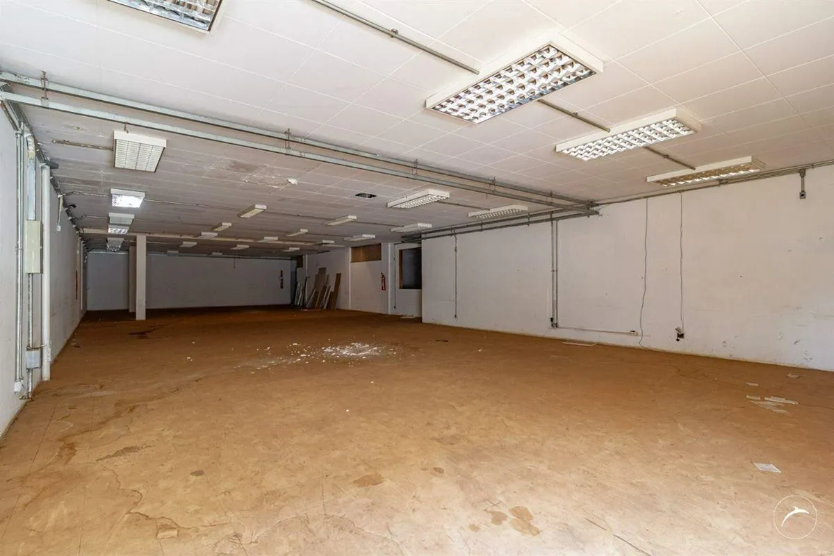 Loja Comercial imperdível para locação em Taguatinga Centro. A loja com 370m² di...