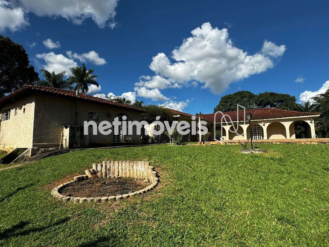 Oportunidade Única! Linda Casa na SMLM MI 08 Térrea Parcialmente reformada, esta...