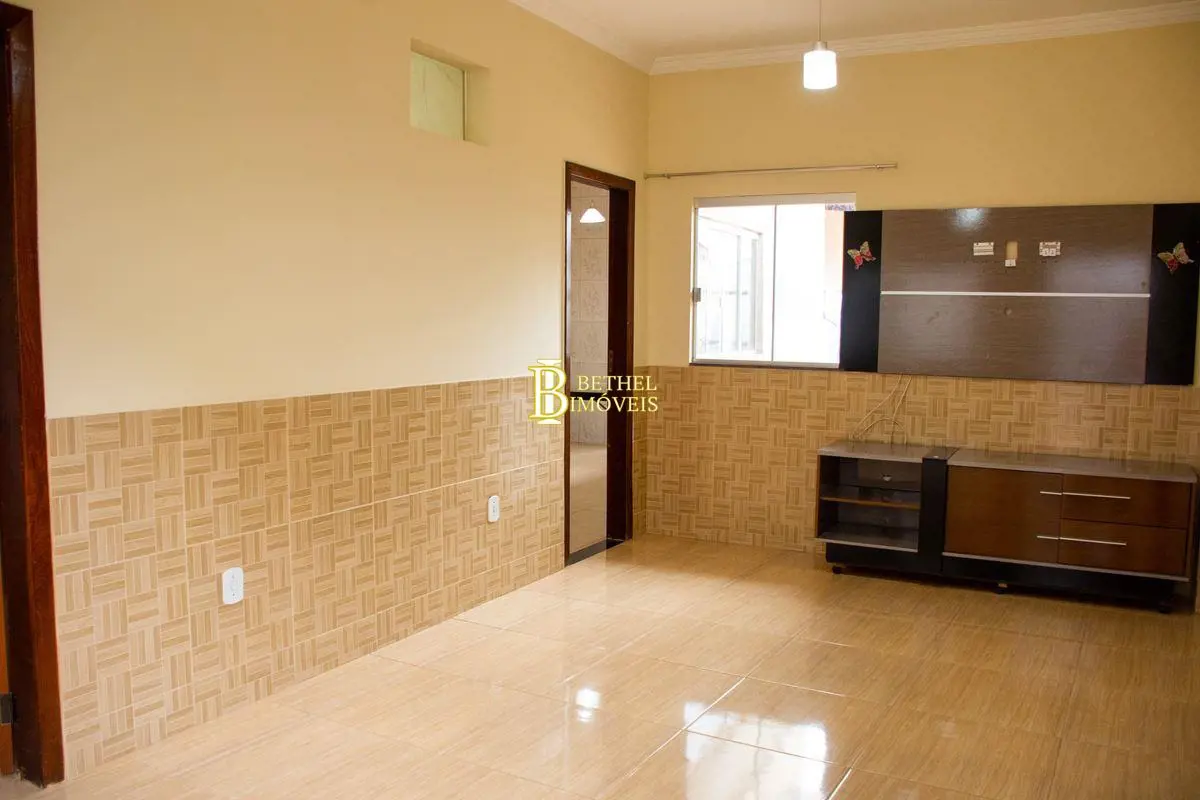 *Alugo excelente casa térrea, condomínio fechado, excelente localização, Condomí...