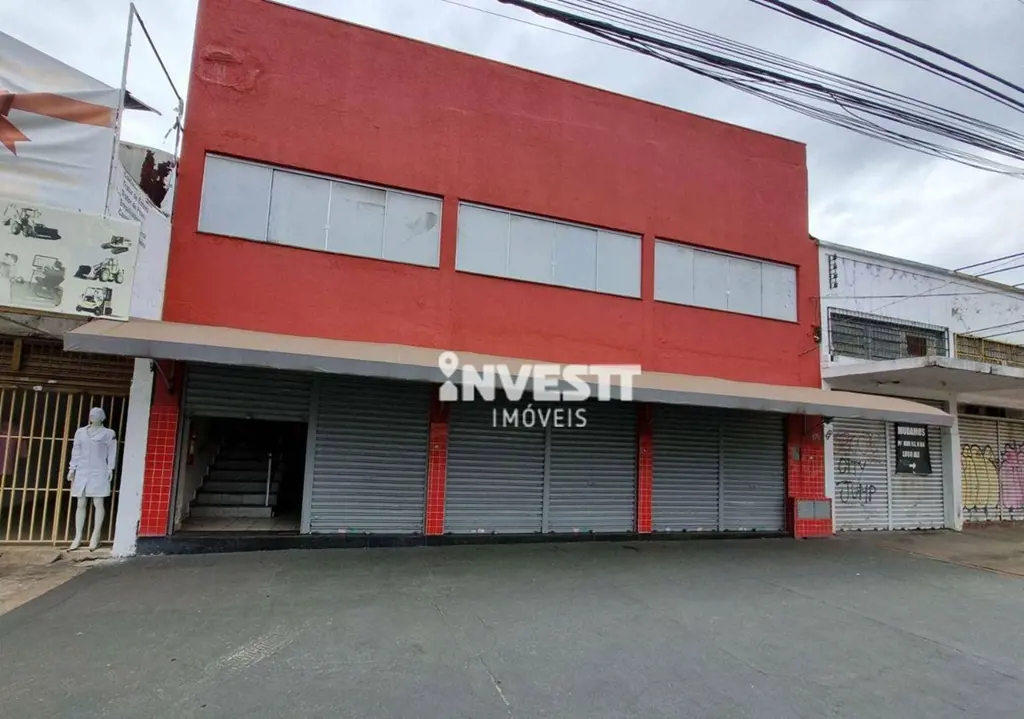 Cód:621936Galpão comercial na av. Araguaia, no centro de Goiânia. 1 sala na part...