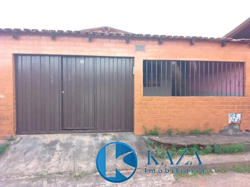 03 quartos, sendo 01 suíte, sala, copa, cozinha, banheiro social, área de serviç...