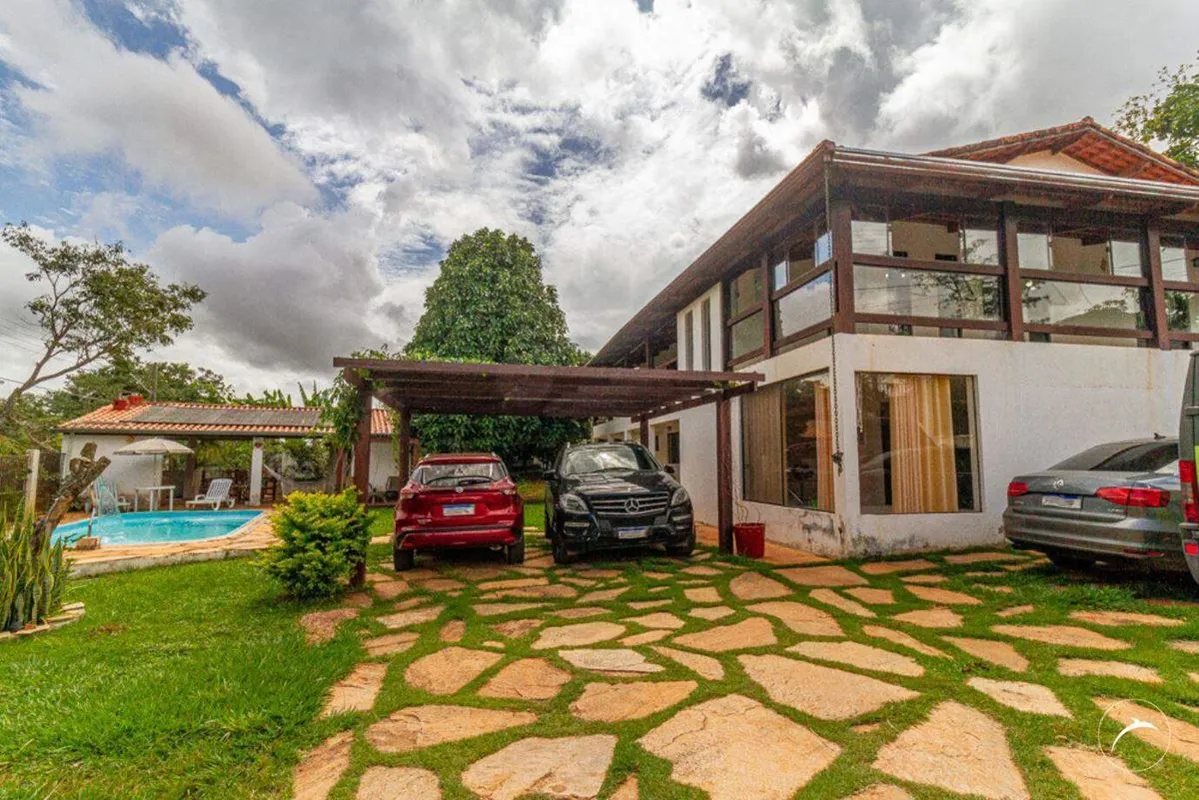 Sobrado de Alto Padrão no Condomínio Ouro Vermelho II - Conforto, Natureza e Est...