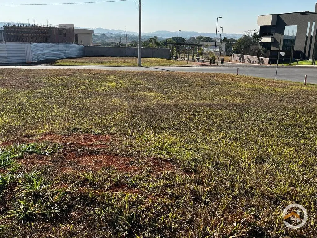 Lote de esquina no Condomínio Residencial Villagio Toscana.482, 87 m²Fora da áre...