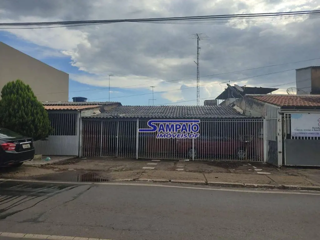 Casa com 02 quartos e casa nos fundos na QNP 16 Conjunto A!Realize o sonho da su...