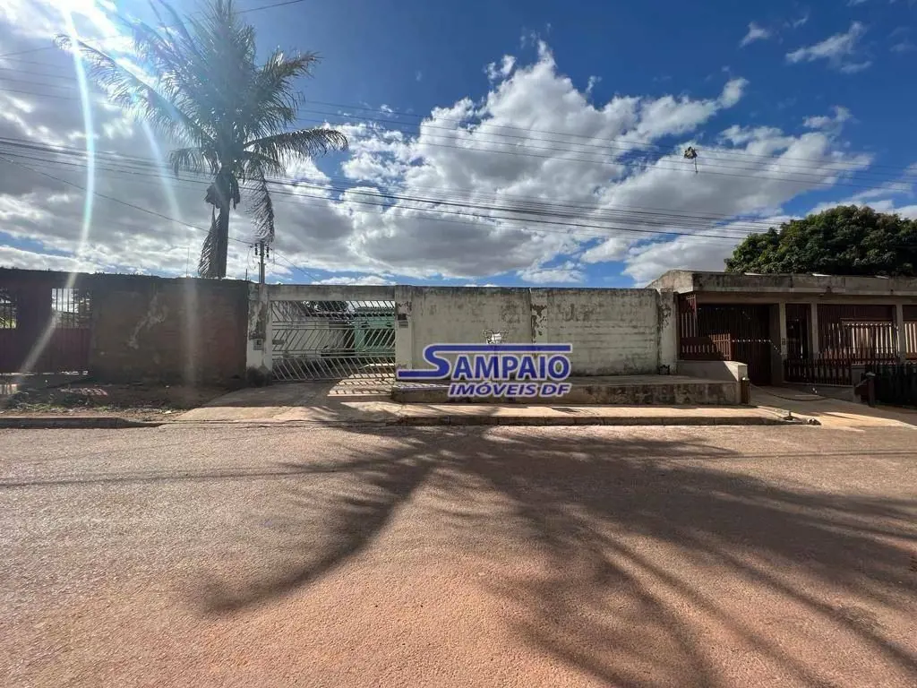 Casa com 3 Quartos no Jardim Vitória - Quadra 15!Esta é a oportunidade que você ...