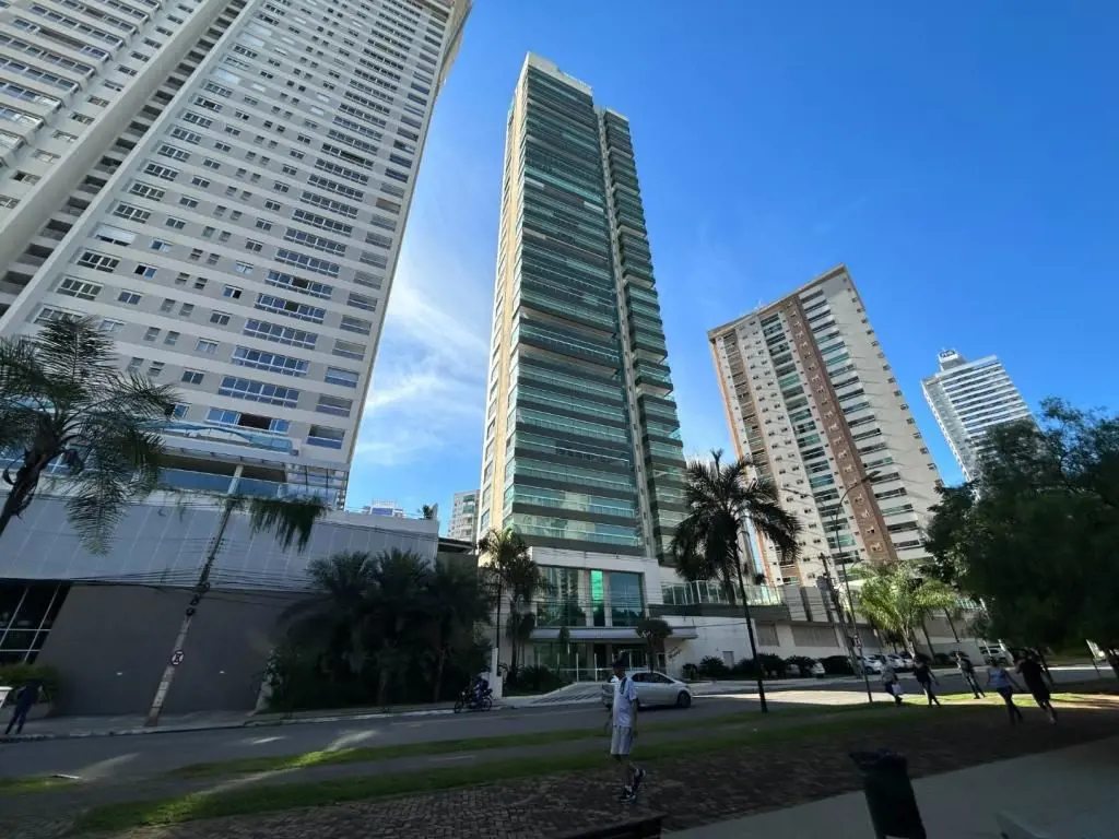 Viva em Luxo e Conforto no Residencial Magnific!Este apartamento é simplesmente ...