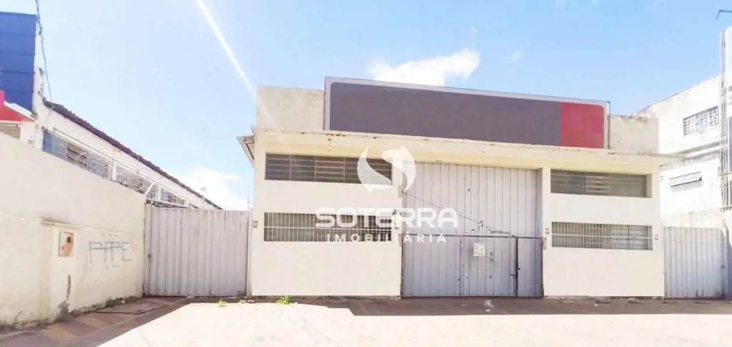 Soterra Imobiliária disponibiliza para venda GALPÃO na QI 17 Taguatinga - atras ...