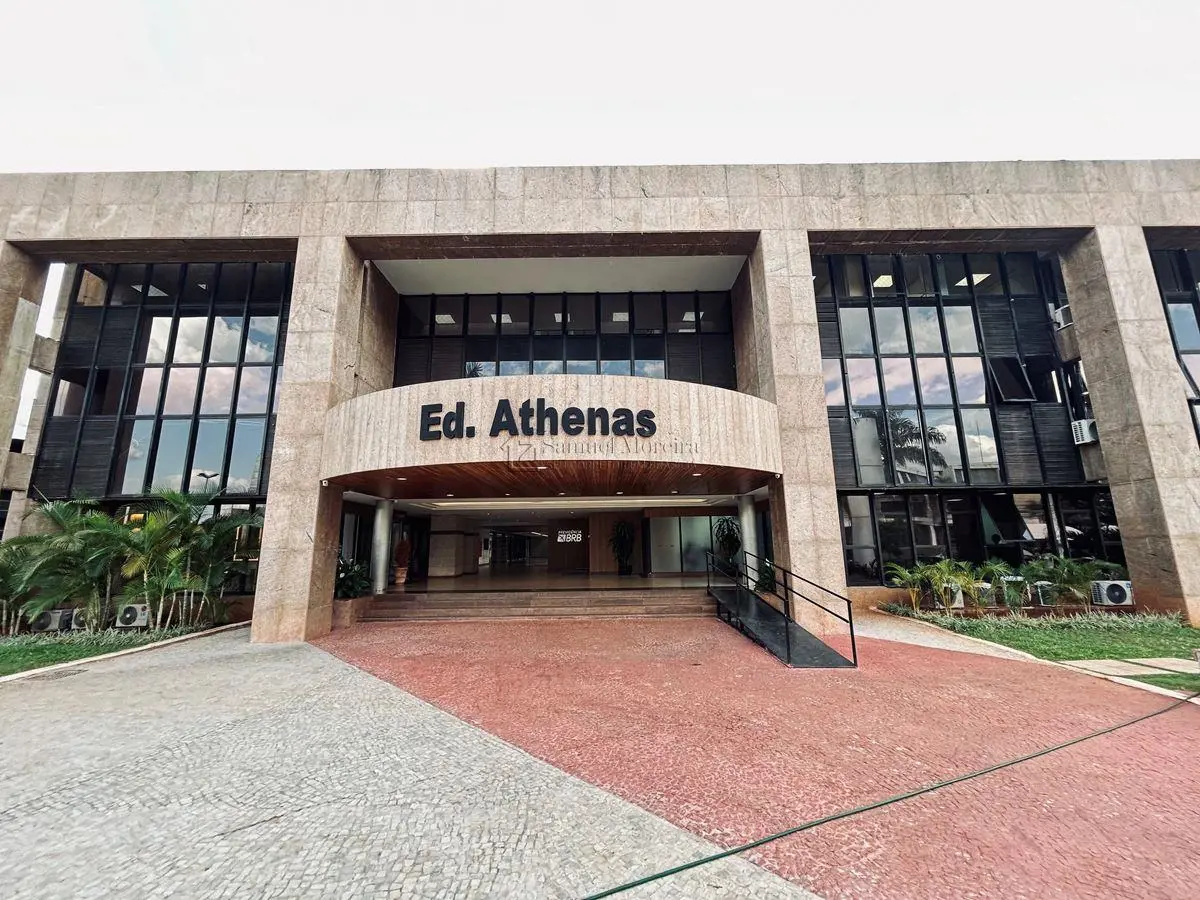 Edifício Athenas SGAS 902 - Asa Sul *** Atenção Investidor Excelente Sala ***Sal...