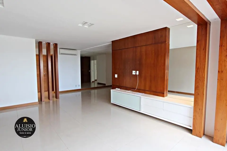 VILLA144656 - Última atualização: 02/04/26 23:31 Via Majestic Rua 28 Norte Águas...