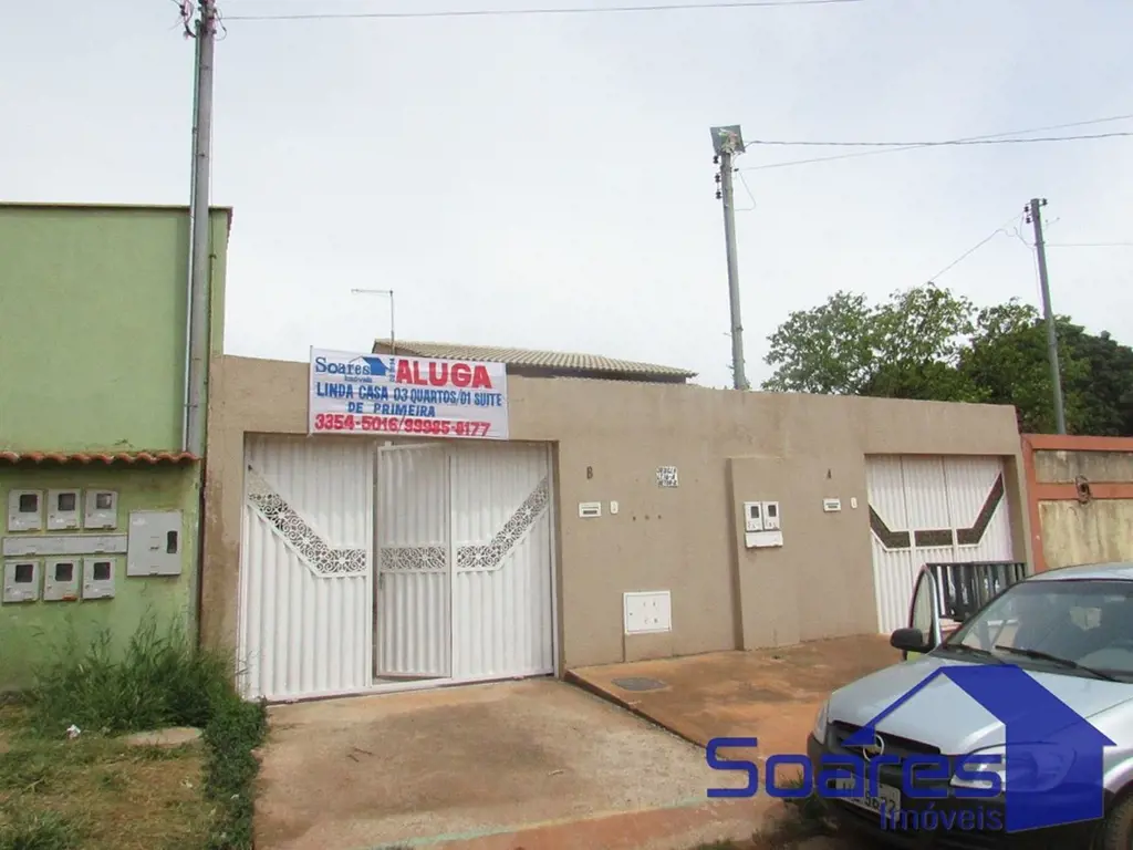 Venha se encantar com esta incrível casa localizada na Quadra 31 Conjunto A em Á...