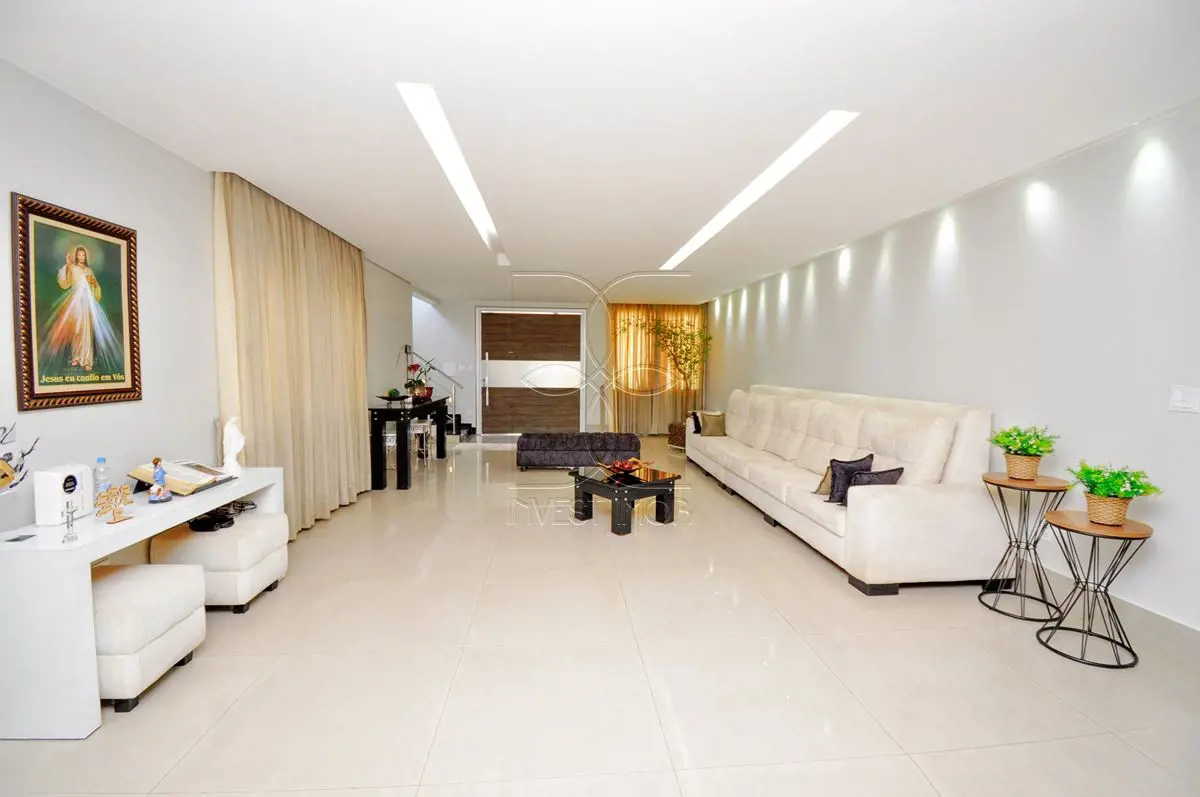 REFORMADA | MOBILIADA | PORTEIRA FECHADABE INVEST IMOB ALUGA:________________ Pr...