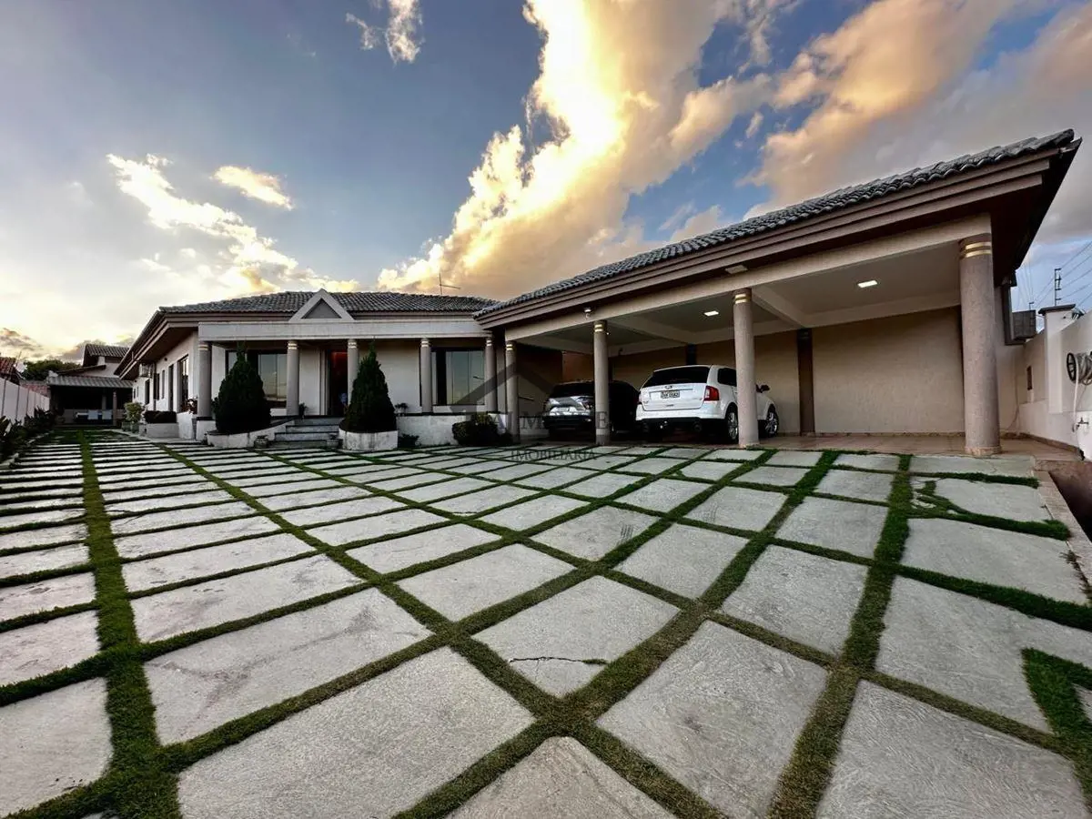 AJ MENDES IMOBILIÁRIA VENDE EXCELENTE CASA TÉRREA NO CONDOMÍNIO MONTE SENAI - VI...