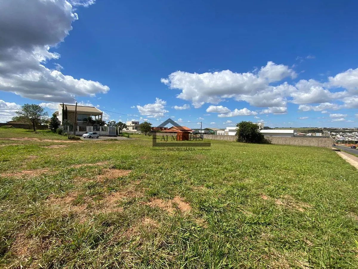 AJ MENDES IMOBILIÁRIA E CONSTRUTORA VENDE LOTE NO CONDOMÍNIO ALTO DA BOA VISTAVe...