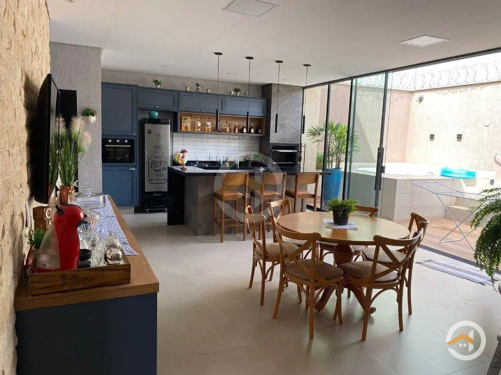 Casa térrea no Parque Oeste Industrial, 3 quartos 3 suítes plenas, sendo uma com...