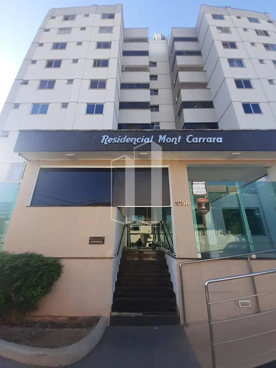 Excelente apartamento totalmente mobiliado, toda mobília nova sem uso. Composto ...