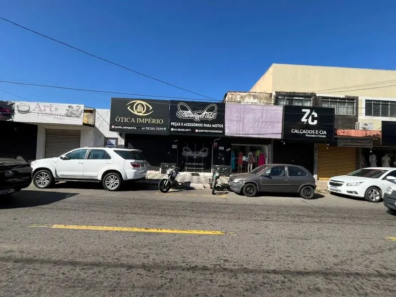 HENRIQUE: 9 8 1 9 8-4 2 4 0 (whatsapp) Casa comercial para Venda na Av. Bernardo...