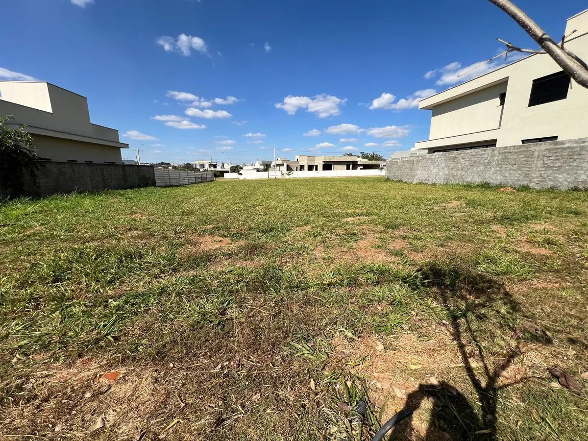 Terreno no condomínio fechado Parqville Jacarandá Em Aparecida de GoiâniaPara vo...
