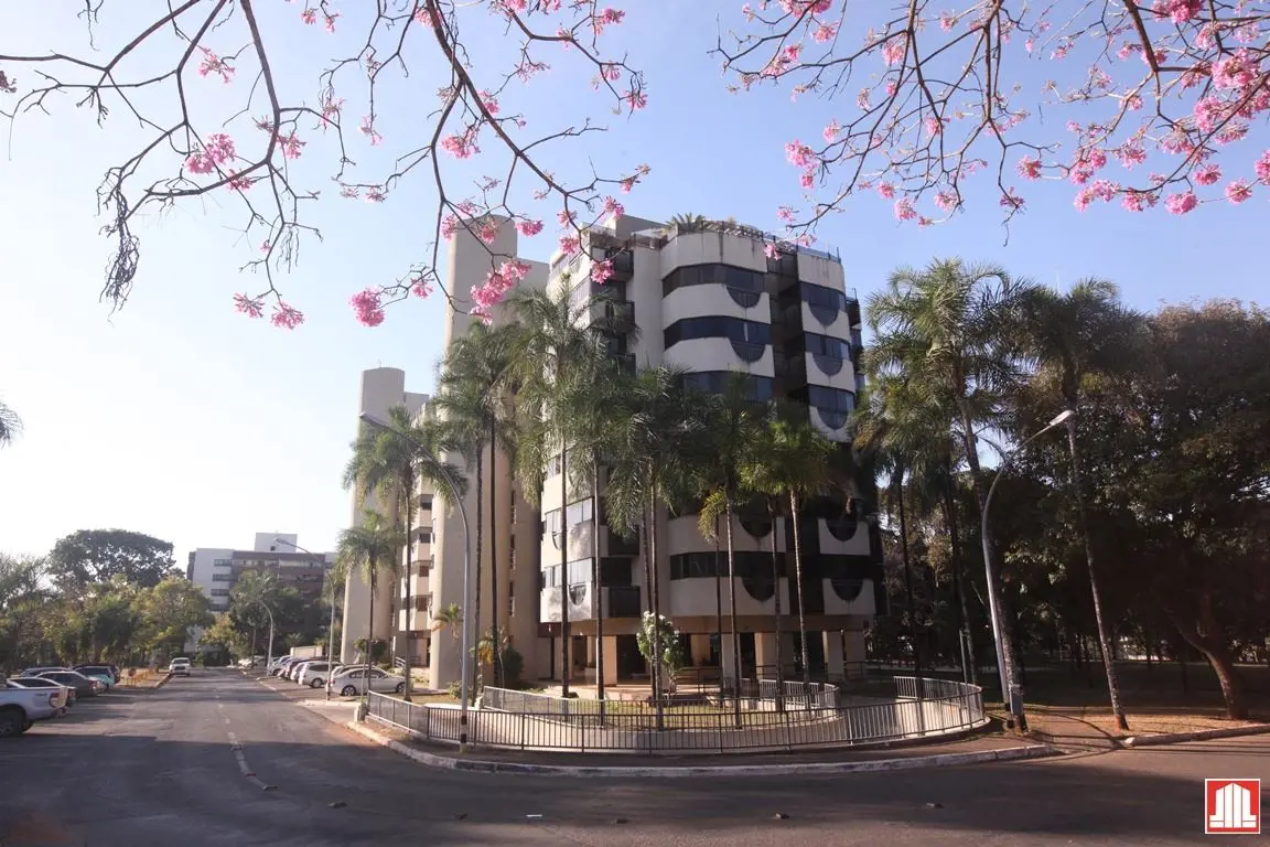 COBERTURA EXCLUSIVA NO RESIDENCIAL MONTECATINI – SQN 107 BLOCO DElegância, confo...