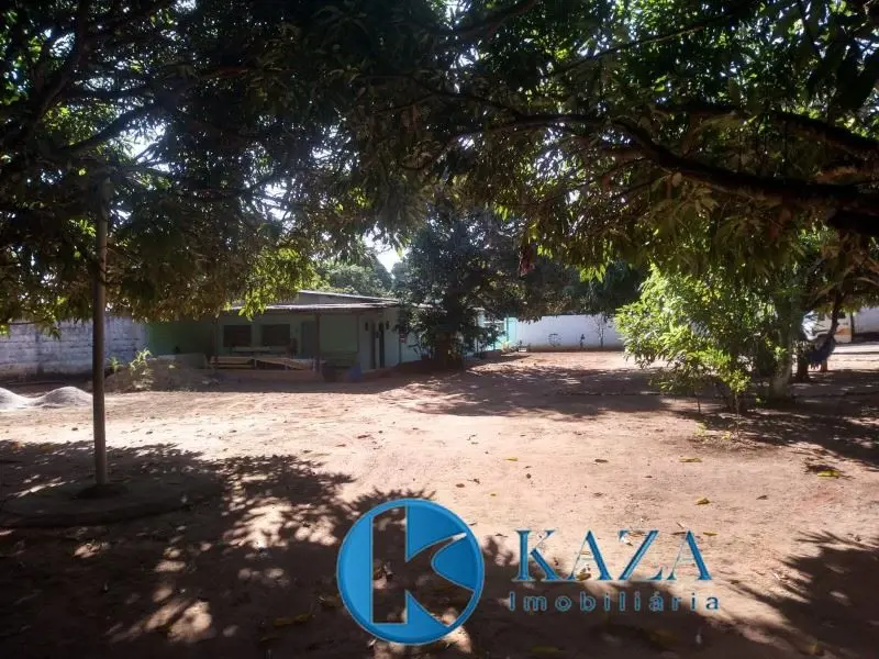 Você está procurando um excelente local para investimento? A chácara é bem local...