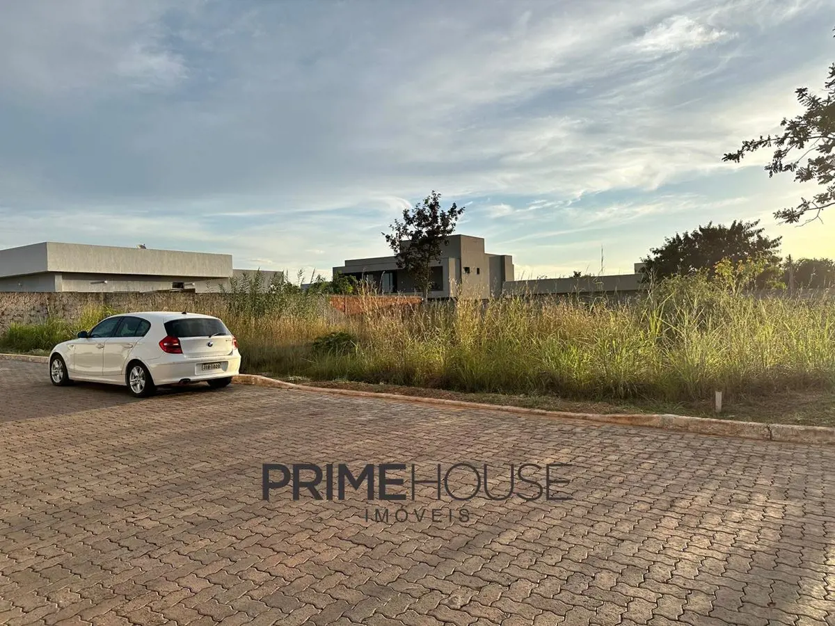 PRIME HOUSE IMÓVEIS VENDE EXCELENTE LOTE EM CONDOMÍNIO NO JARDIM BOTÂNICOLote de...