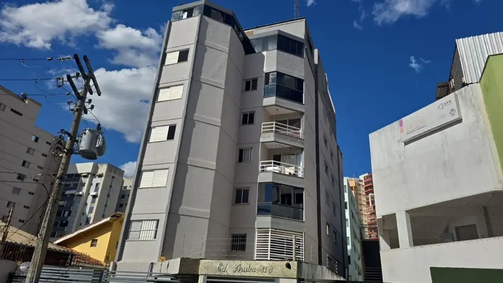 Vende-se Apartamento, Cobertura Triplex, Descubra o conforto e a conveniência de...