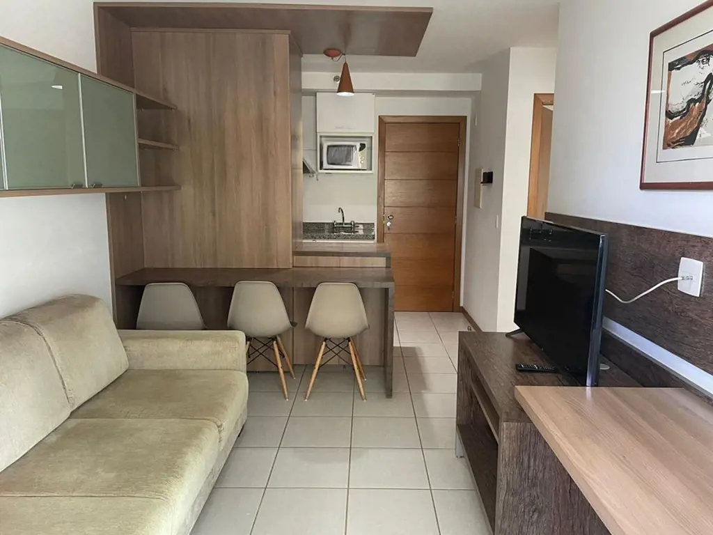 A Invest Flat Imobiliária aluga apartamento mobiliado no Hotel Biarritz, 12º and...