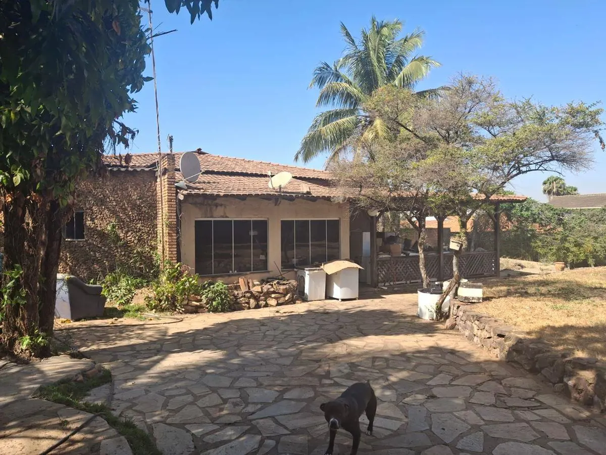 NORTON VENDE!SUA EMPRESA SUPER VEM LOCALIZADA EM ÁREA NOBRE, DENTRO DO GUARÁ...E...