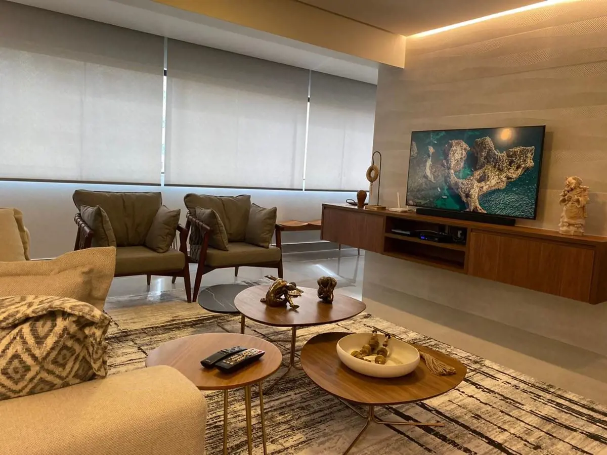 **Vendo Belíssimo Apartamento de 04 Quartos em Águas Claras**Av. Flamboyant - Re...