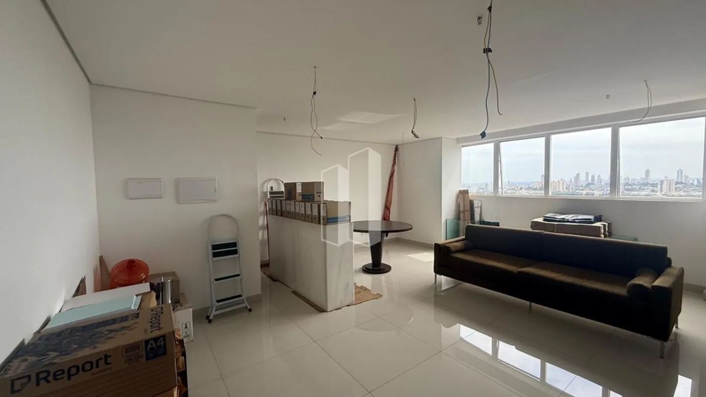 Sala Comercial - TREN OFFICE - Jardim Goiás  Área de 38,73m² Andar Alto Piso Por...