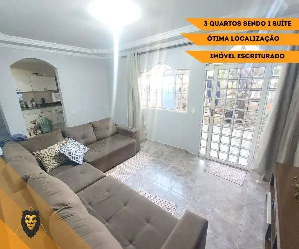 Sobrado de 3 Quartos sendo 1 Suíte na Quadra 402 - Recanto das Emas Localização:...
