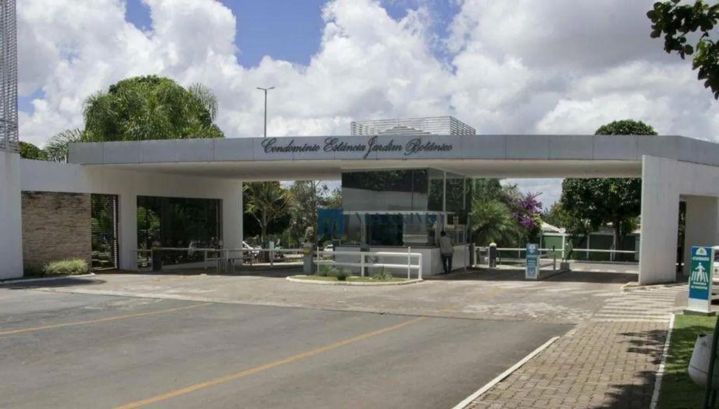 Casa à Venda no Condomínio Estância Jardim Botânico - Setor Habitacional Jardim ...