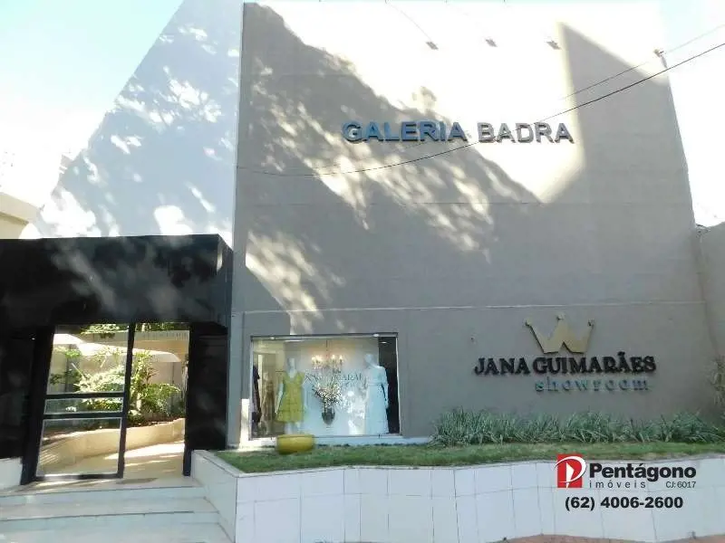 Loja comercial em galeria, com aproximadamente 60 m², mezanino, iluminação compl...