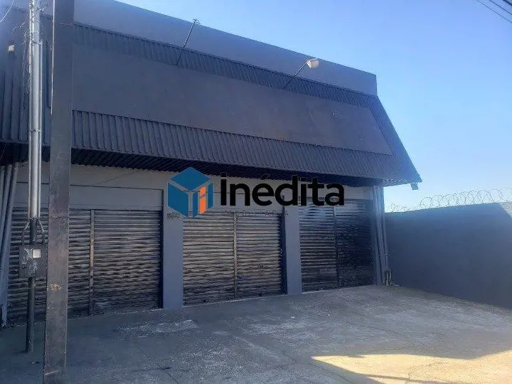 Excelente Oportunidade de Galpão no Recanto do Bosque.LOCALIZAÇÃO:Galpão de 511m...