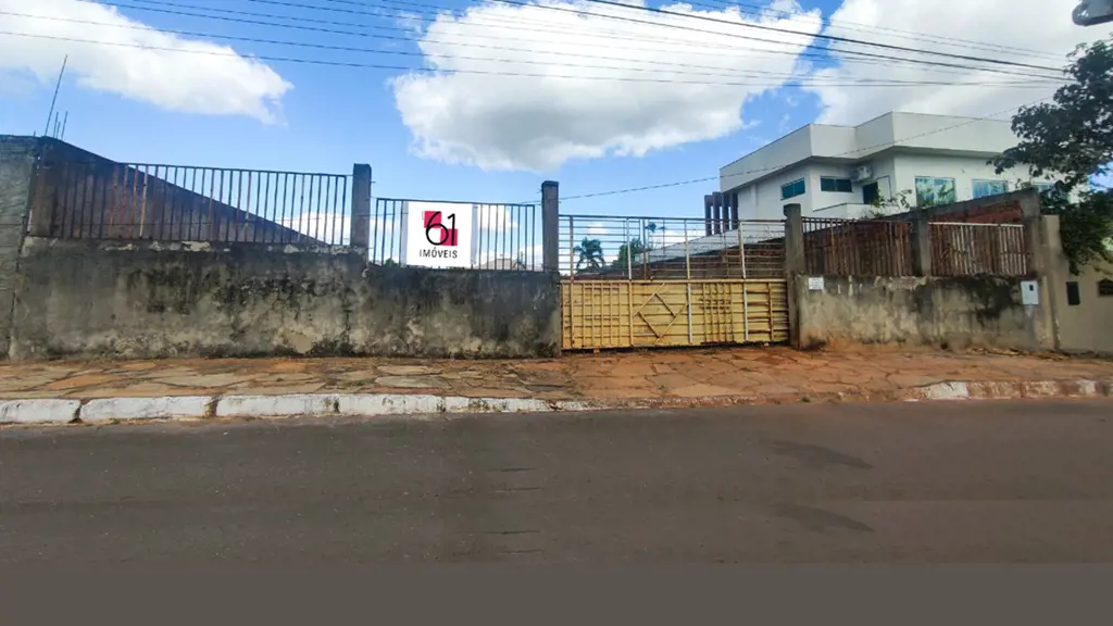 LOTE INCRÍVEL NA MELHOR LOCALIZAÇÃO DO TAQUARIVendo Lote de 677,87 mts na melhor...