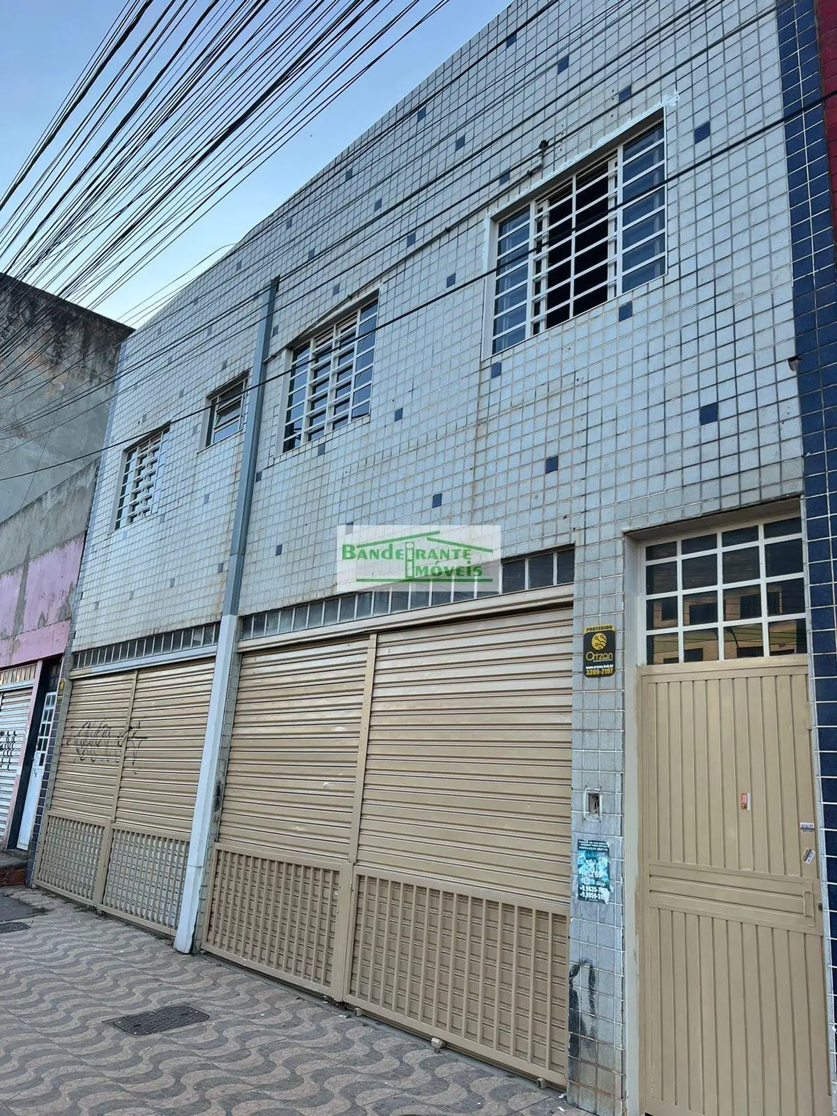 EXCELENTE PREDIO DOIS PAVIMENTOS !!!!COMPOSTO POR: PARTE TÉRREA - LOJA COM APROX...