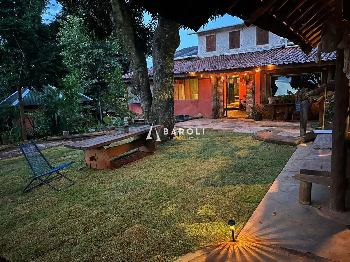 Espaço para Eventos e Retiros na Avenida Principal de Alto Paraíso/GOOferece uma...