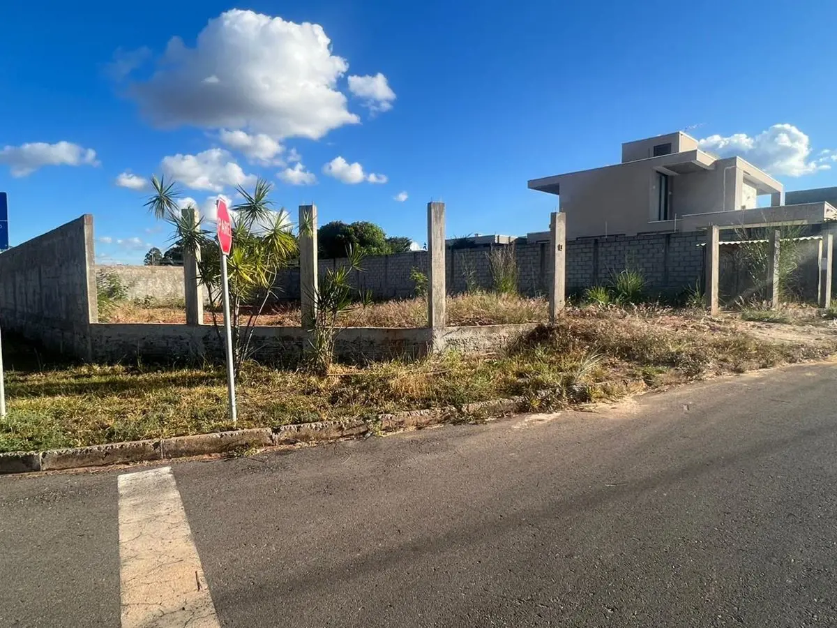 Julisce Alencar Assessoria Imobiliária vende!Se você está em busca de um excelen...