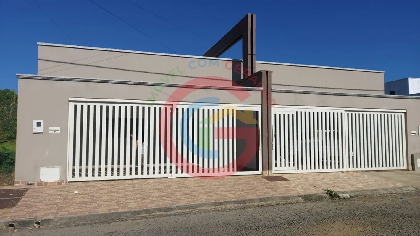 VENDE-SE 2 CASAS NO MESMO LOTE.Cada casa com 3 quartos (sendo 1 suíte), 1 banhei...