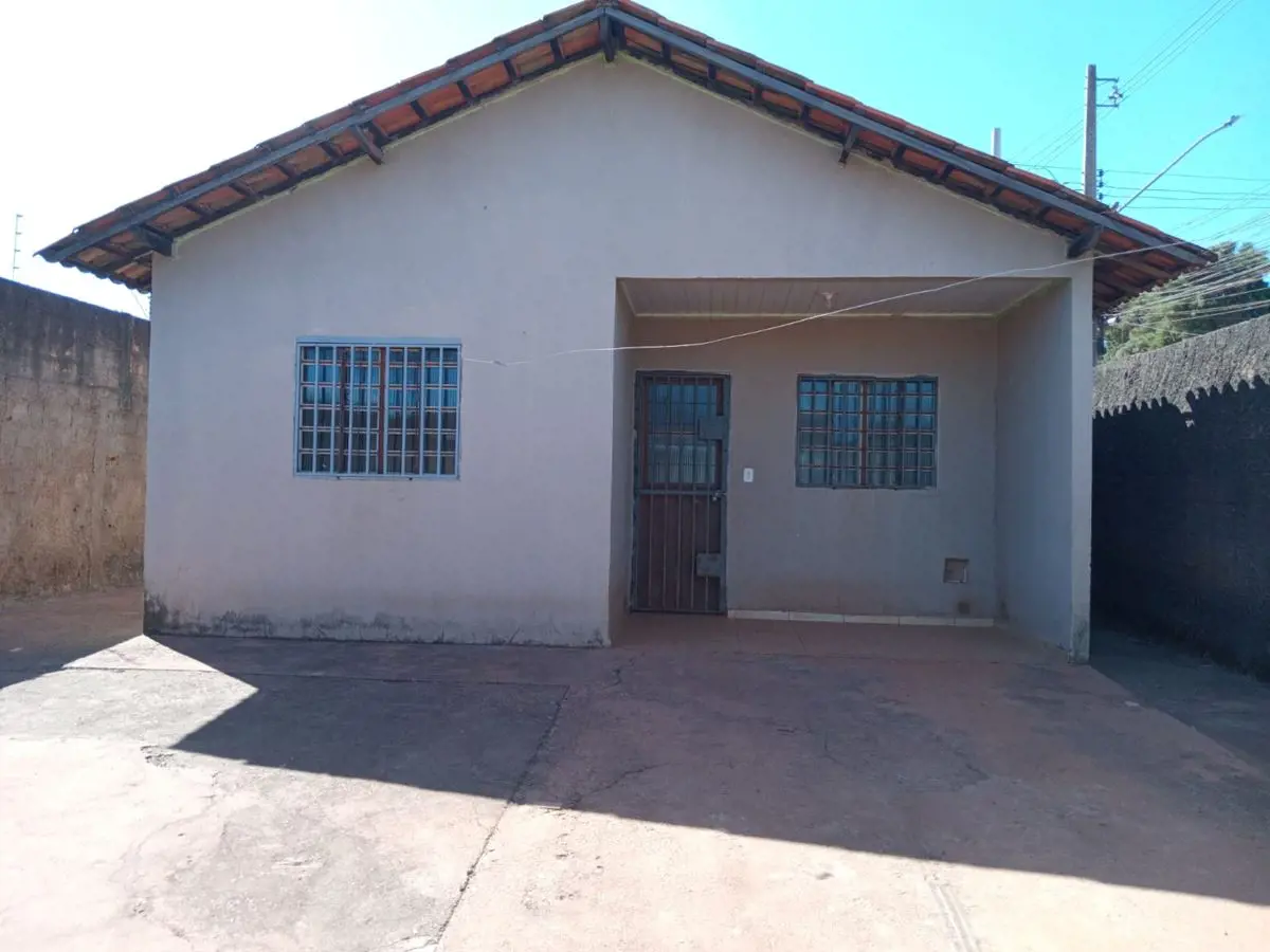 * - VENDO CASA EM ÁGUAS LINDAS DE GOIÁS;* - PARQUE DA BARRAGEM; (QUADRA 94, CONJ...
